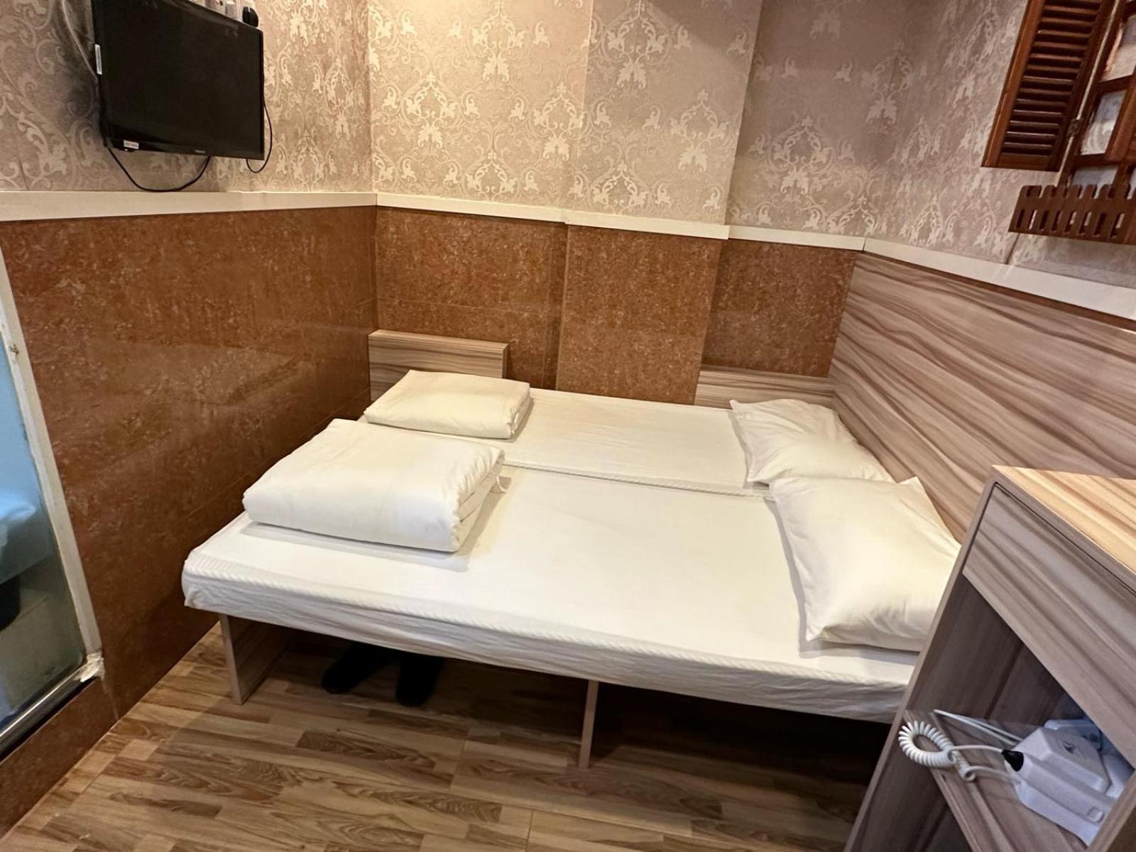 Hop Inn On Nathan Road Хонконг Екстериор снимка